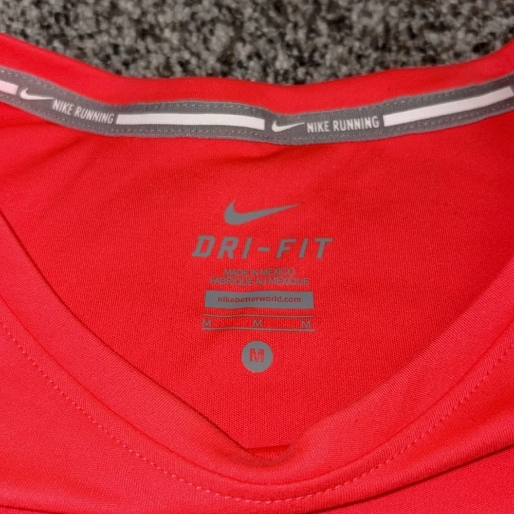 Nike DriFit Running Miler Long Sleeve in Pink